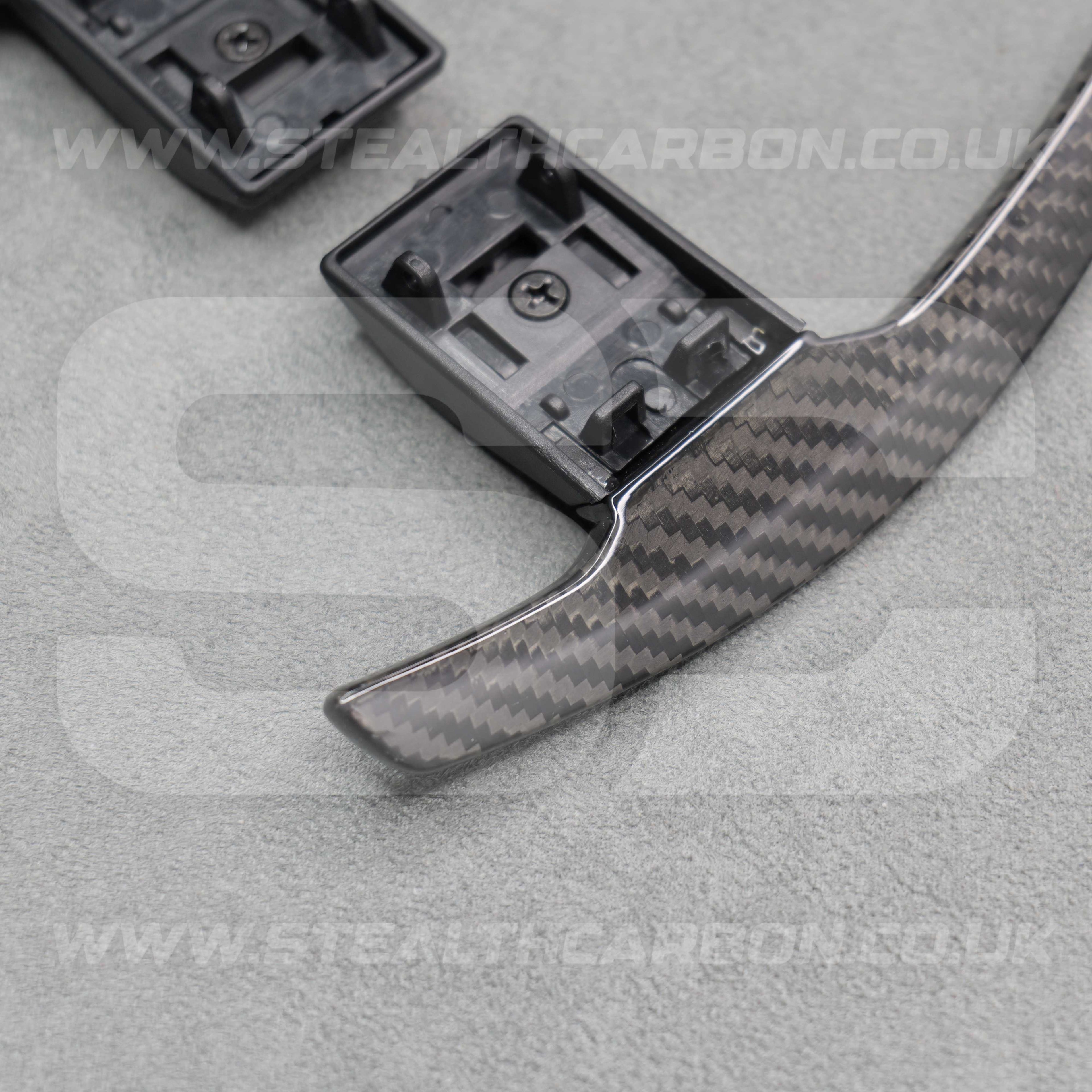 Carbon Fibre / White Gear Paddle Shifters BMW F80 M3 F82 F83 M4 F87 M2 F30